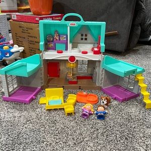 Fisher price little people play house